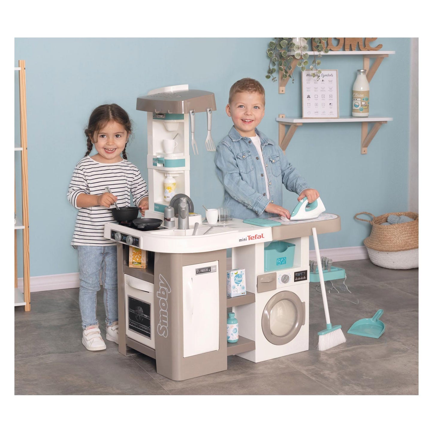 Smoby Tefal Küche mit Haushaltsstation 36dlg.