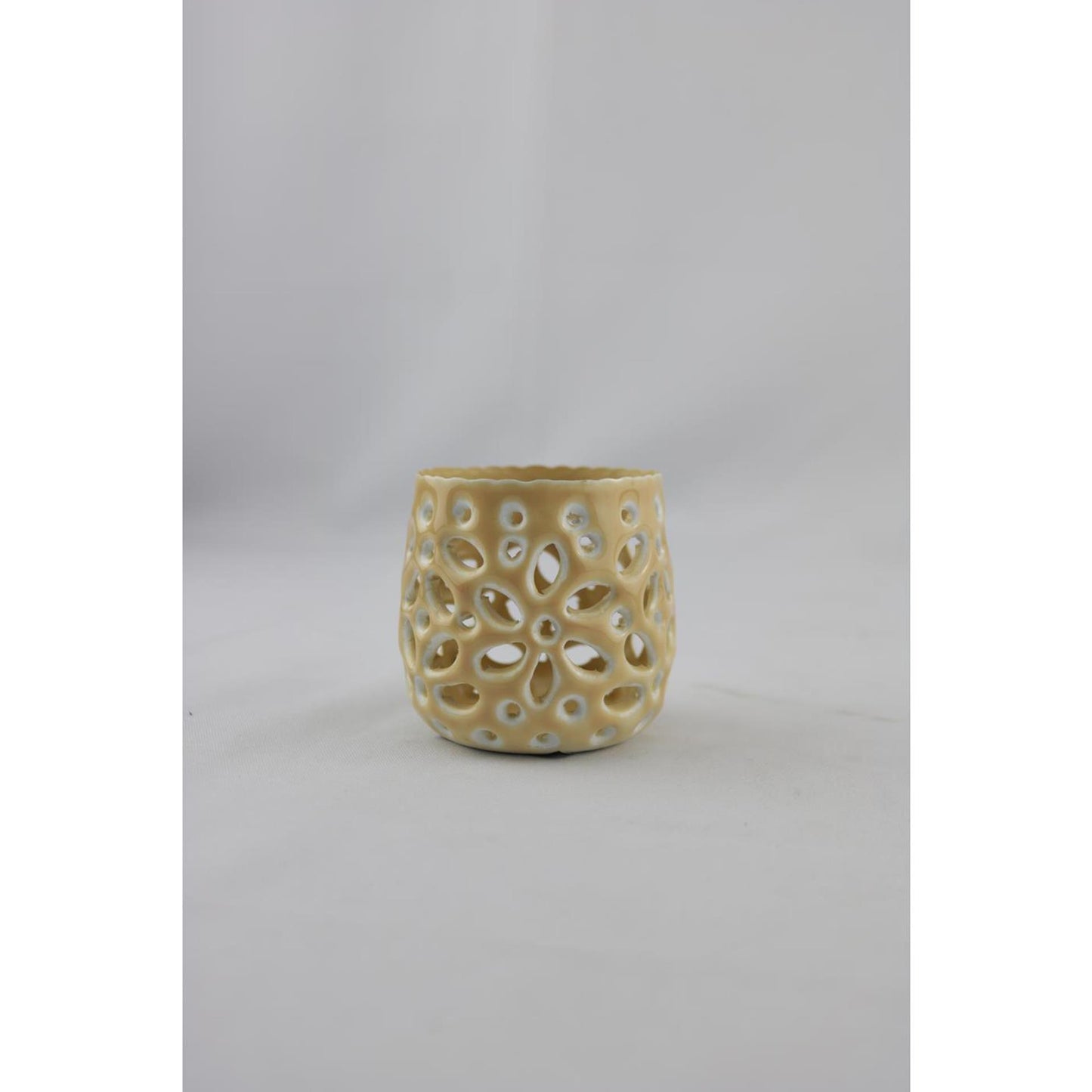Mansion Atmosphäre Teelichthalter Beige 8x8x7cm