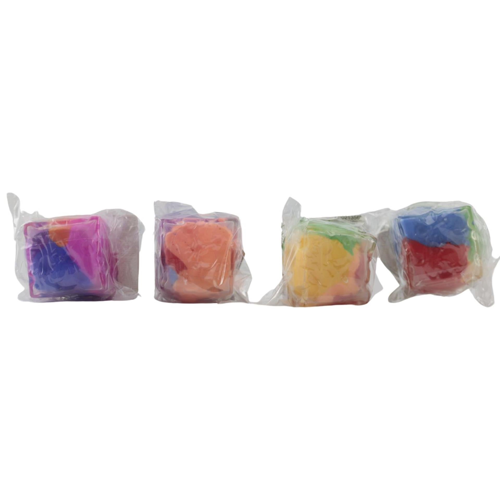 Fun Squeeze Würfel gefüllt mit Ton 4 assorti