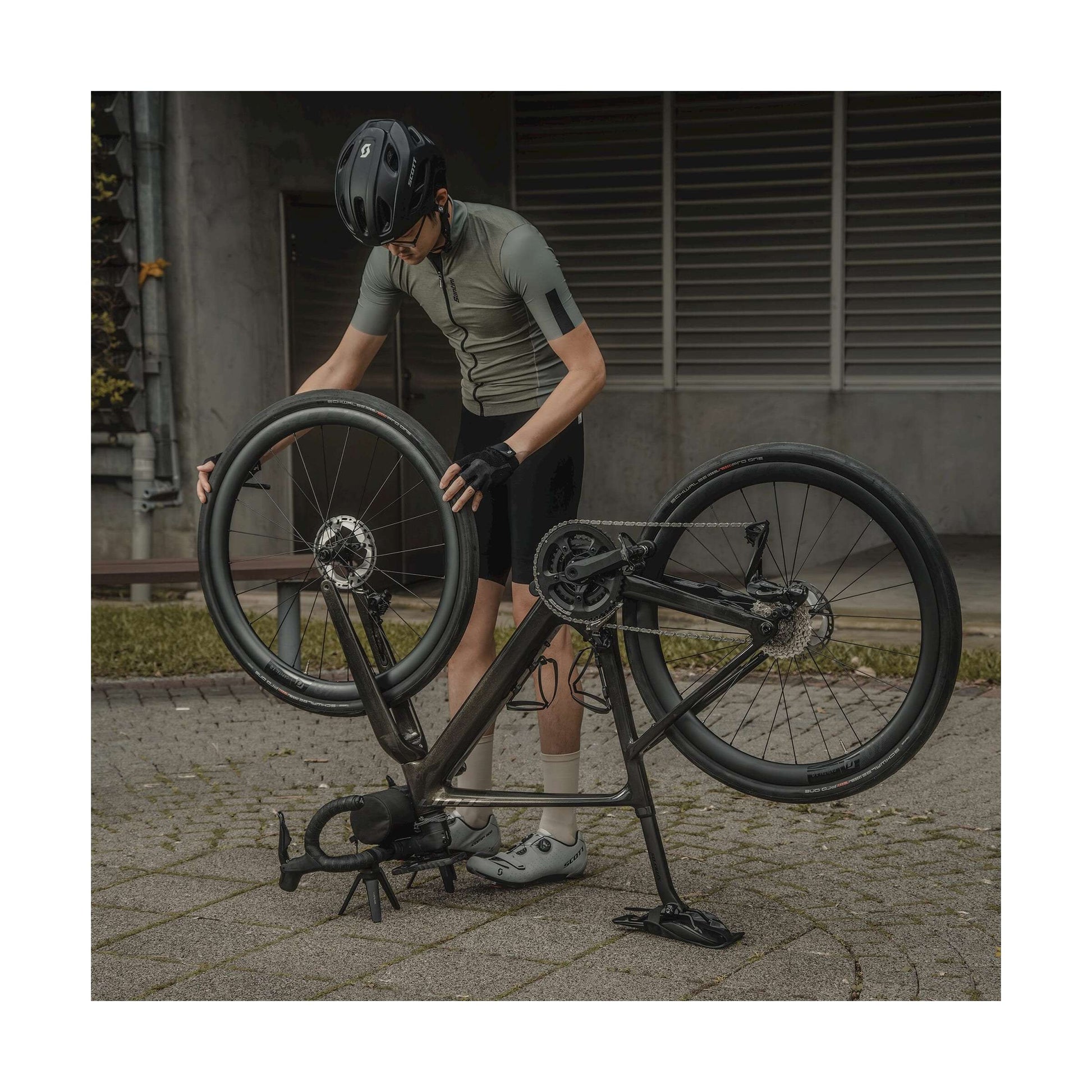 Topeak-Up-up-Stand