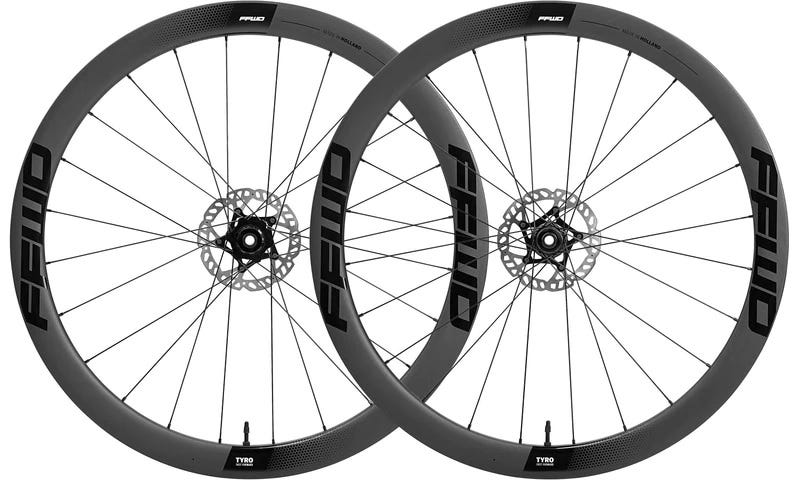 Vorwärtsrad-Laufradsatz Tyro 2.0 fcc, 45 mm Vorwärtsradnabe, 12 mm Disc-Campa-Körper
