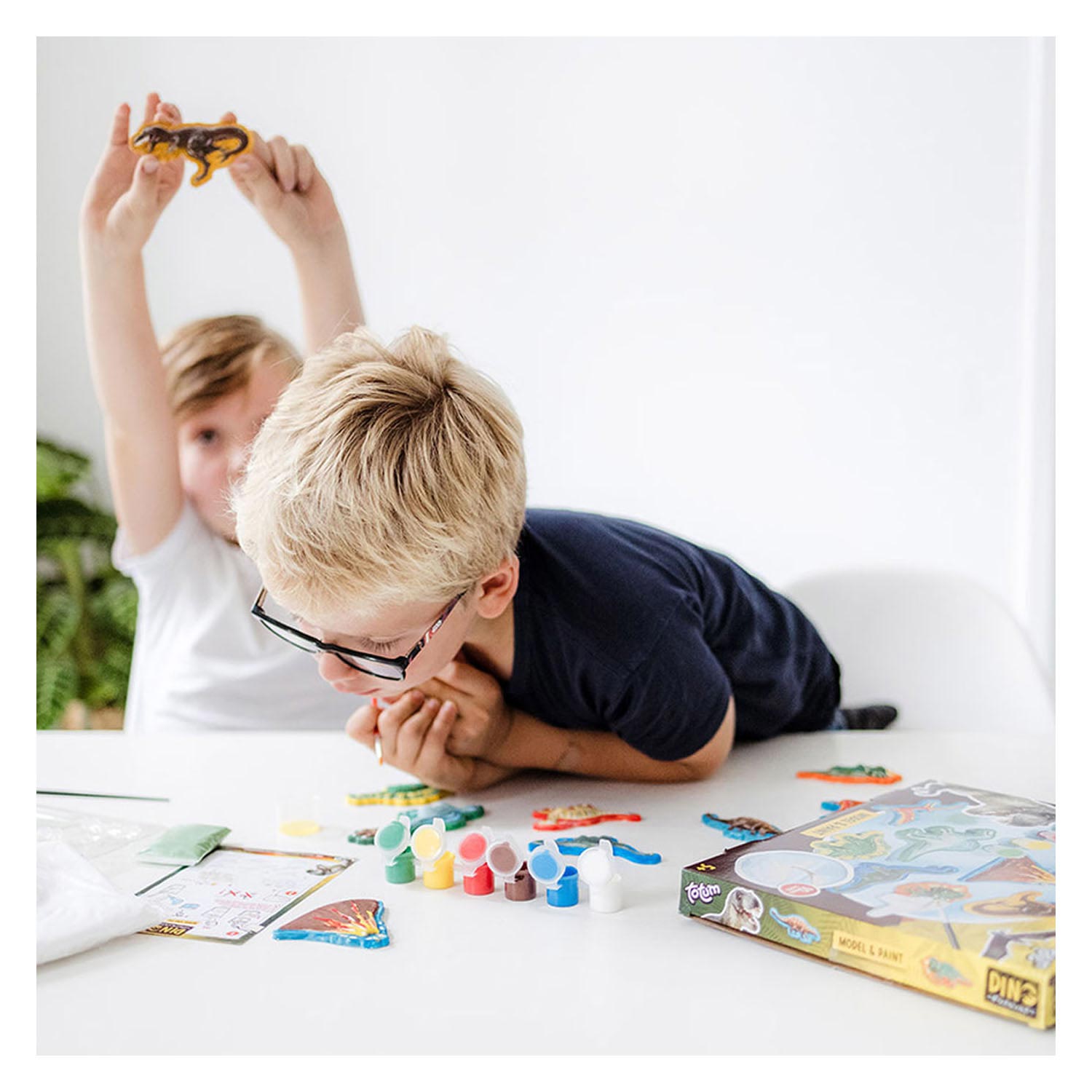 Totum Dino für immer - Gips spielen und malen