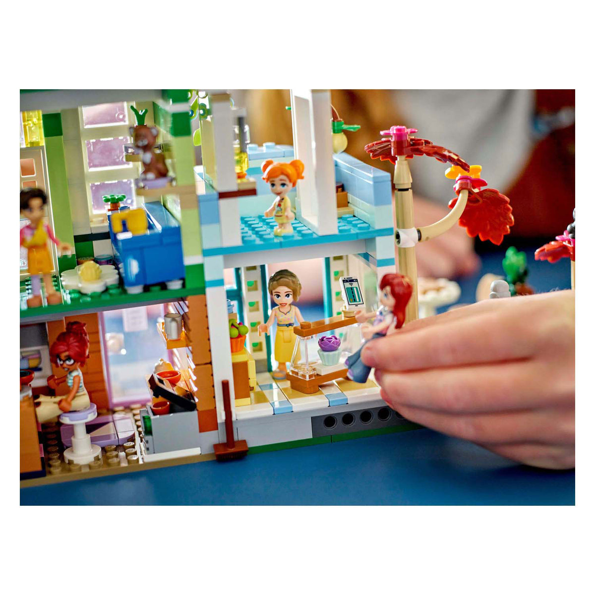 Lego Lego Freunde 42670 Heartlake City Apartments und Geschäfte