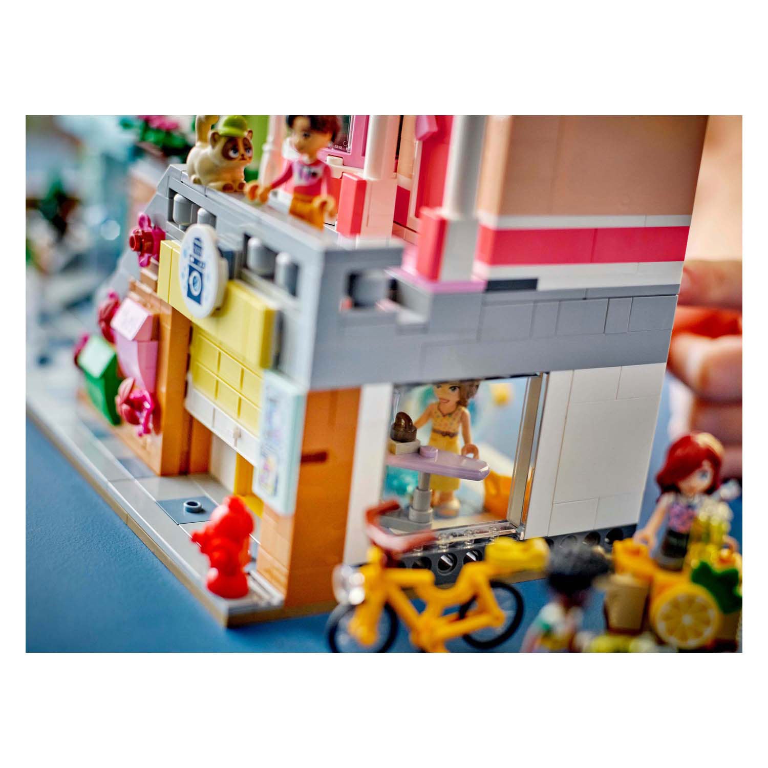 Lego Lego Freunde 42670 Heartlake City Apartments und Geschäfte