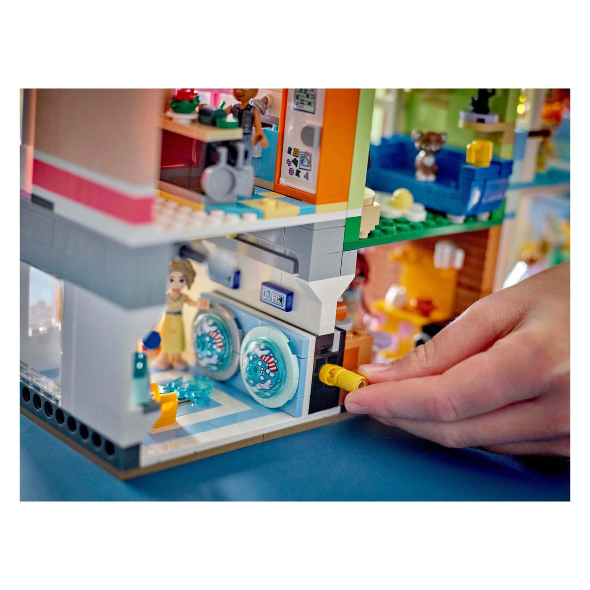 Lego Lego Freunde 42670 Heartlake City Apartments und Geschäfte