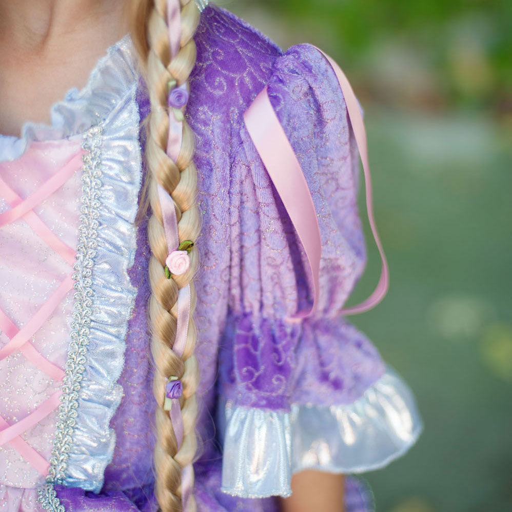 Tolles Prätendenten-Diadem mit ihrer blonden Rapunzel