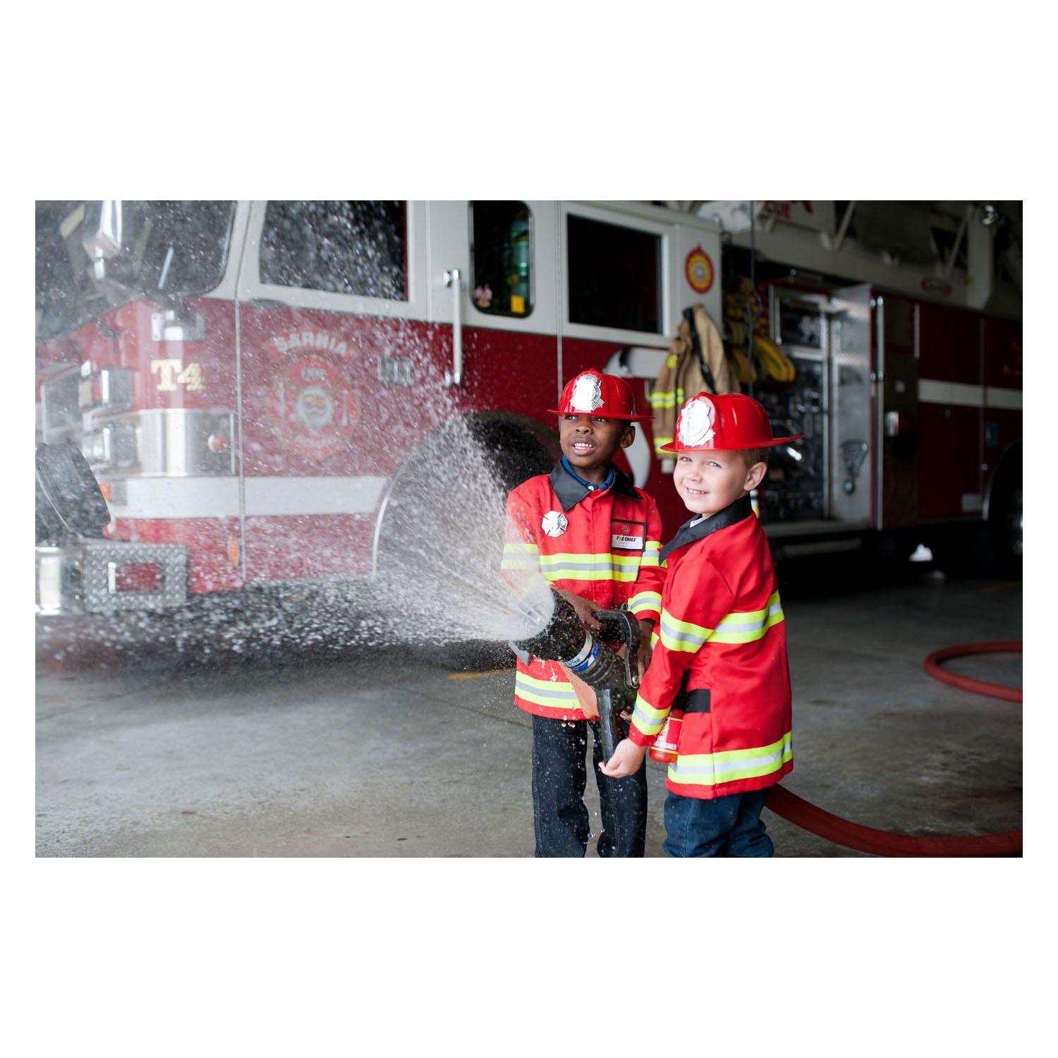 Tolles Feuerwehr-Kostümset für 3–4 Jahre