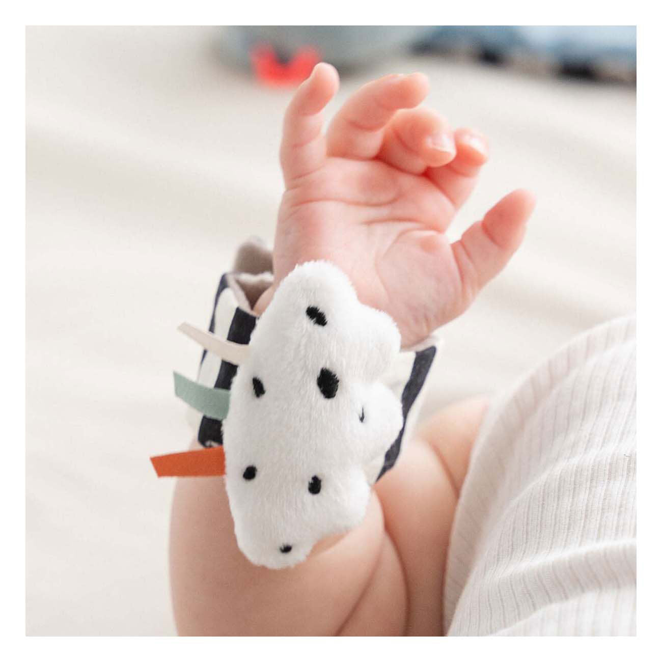 Erledigt von Hirsch Handgelenk Rassel Happy Clouds Blue, 2..