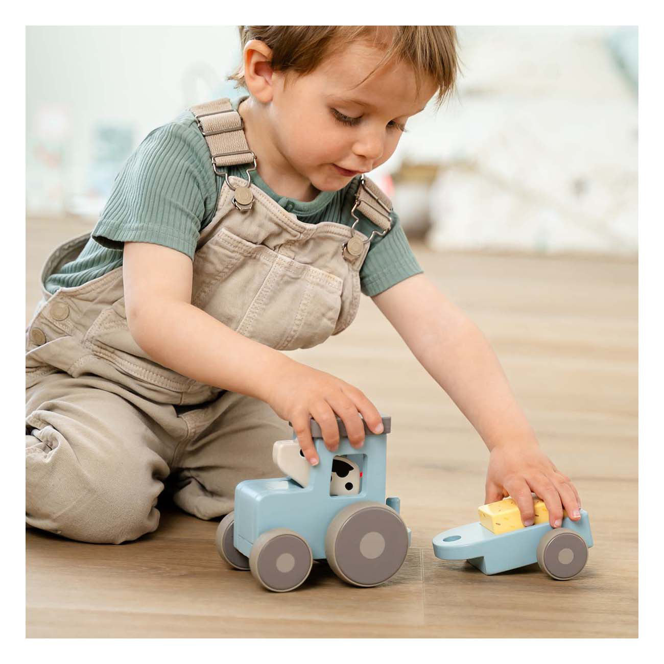 Erledigt von Hirsch Tiny Farm Holztraktor Dotti Blue