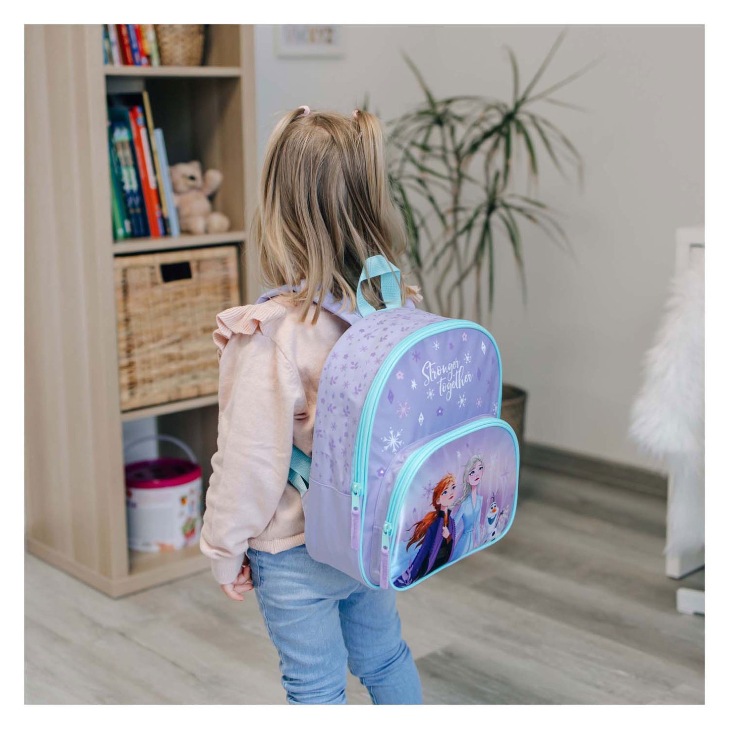 Undercover -Rucksack mit gefrorener Vordertasche