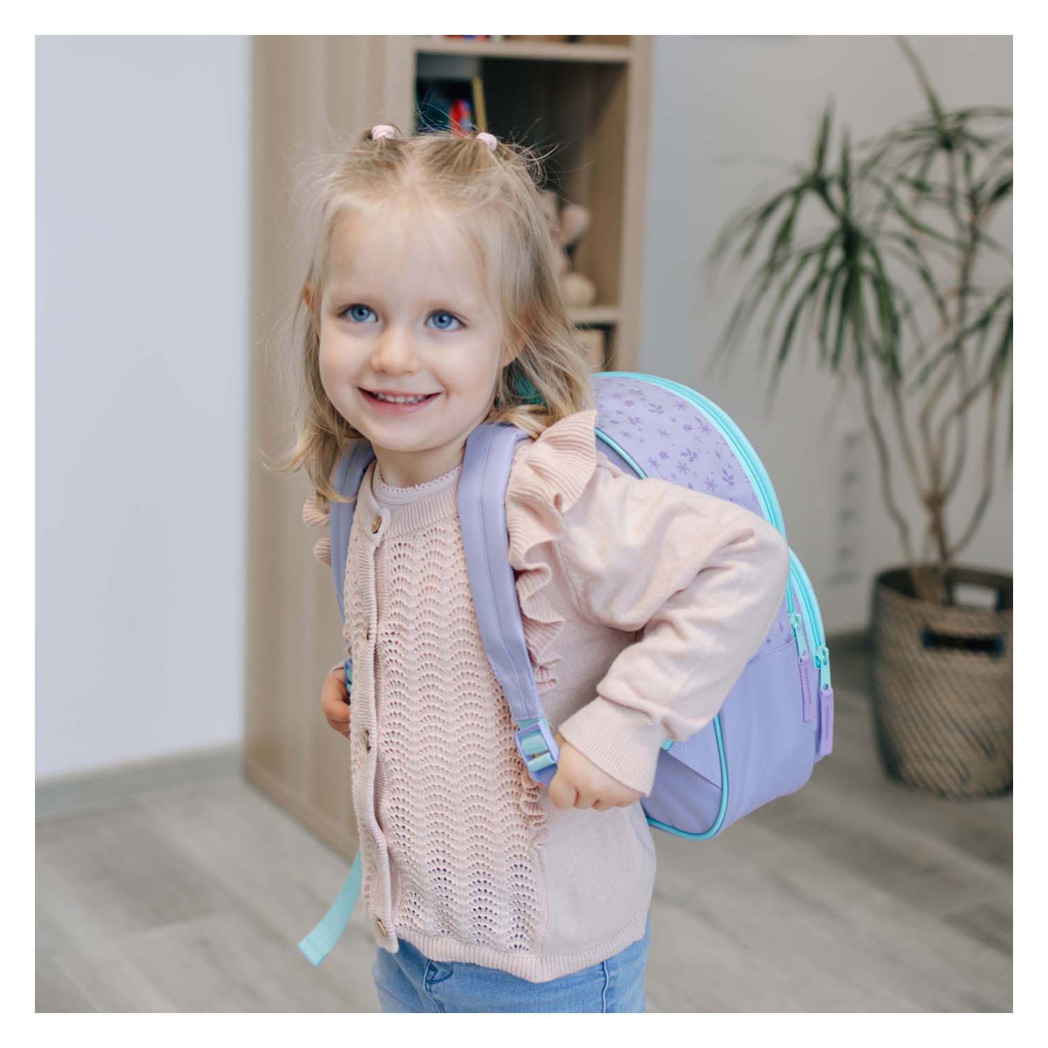 Undercover -Rucksack mit gefrorener Vordertasche