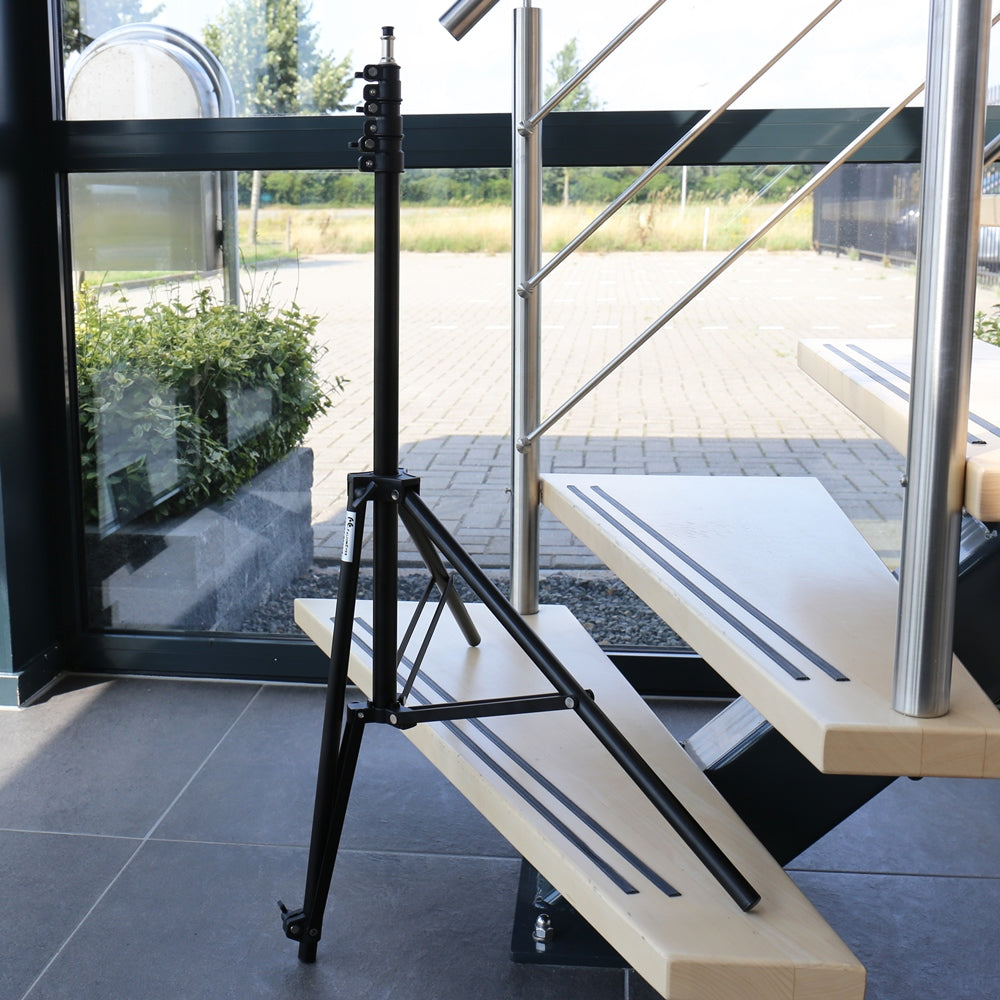 Falcon Eyes Lampstative mit einstellbarem Bein L-2440A B 240 cm