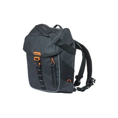 Basil Miles Tarpaulin Bicycle Backpack - Wasserdichter schwarzer Rucksack für Männer und Frauen, 17 Liter Fassungsvermögen