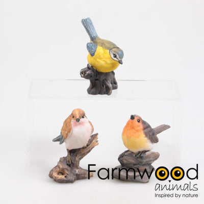 Farmwood-Tiere, Farmwood-Vogel auf Steinstumpf, 6 x 3,5 x 7 cm
