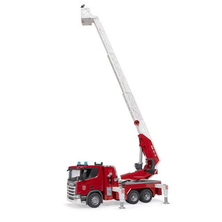 Bruder Scania Super 560r Feuerwehrauto mit Leiter, Wasser