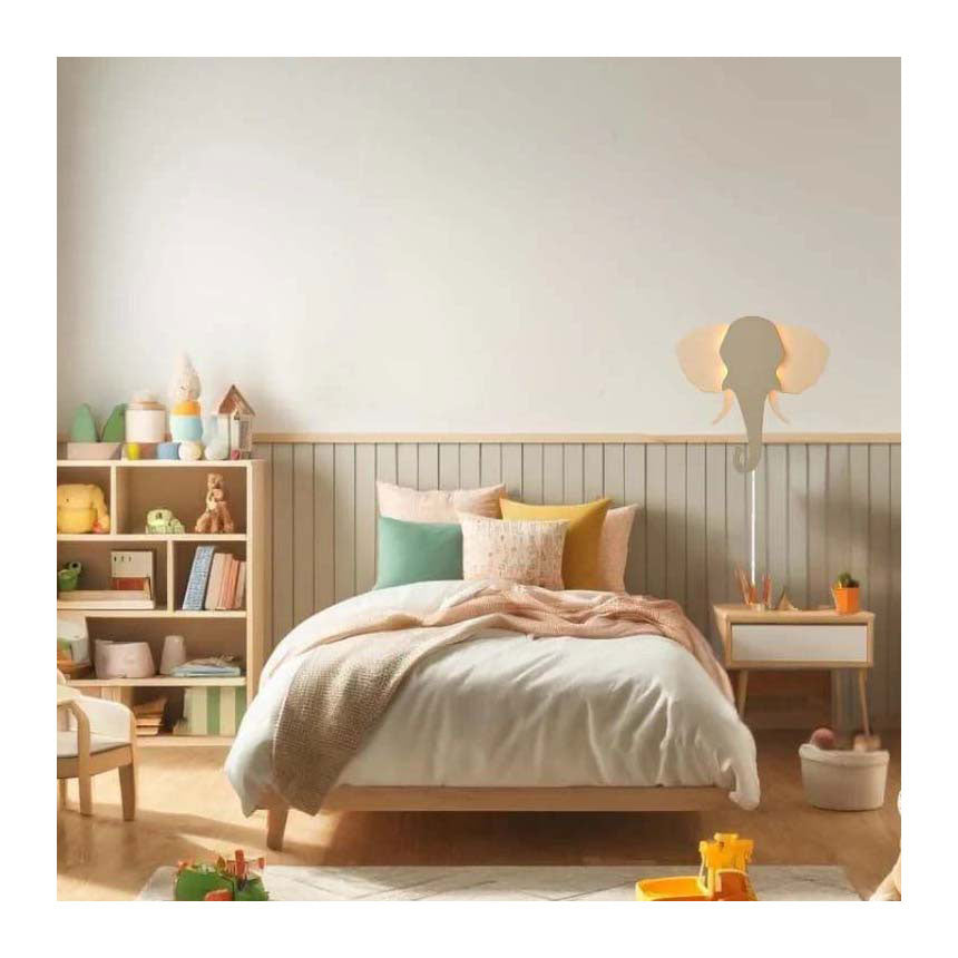 Aus Tjalle und Jaspis – Elefanten-Wandlampe – Holz