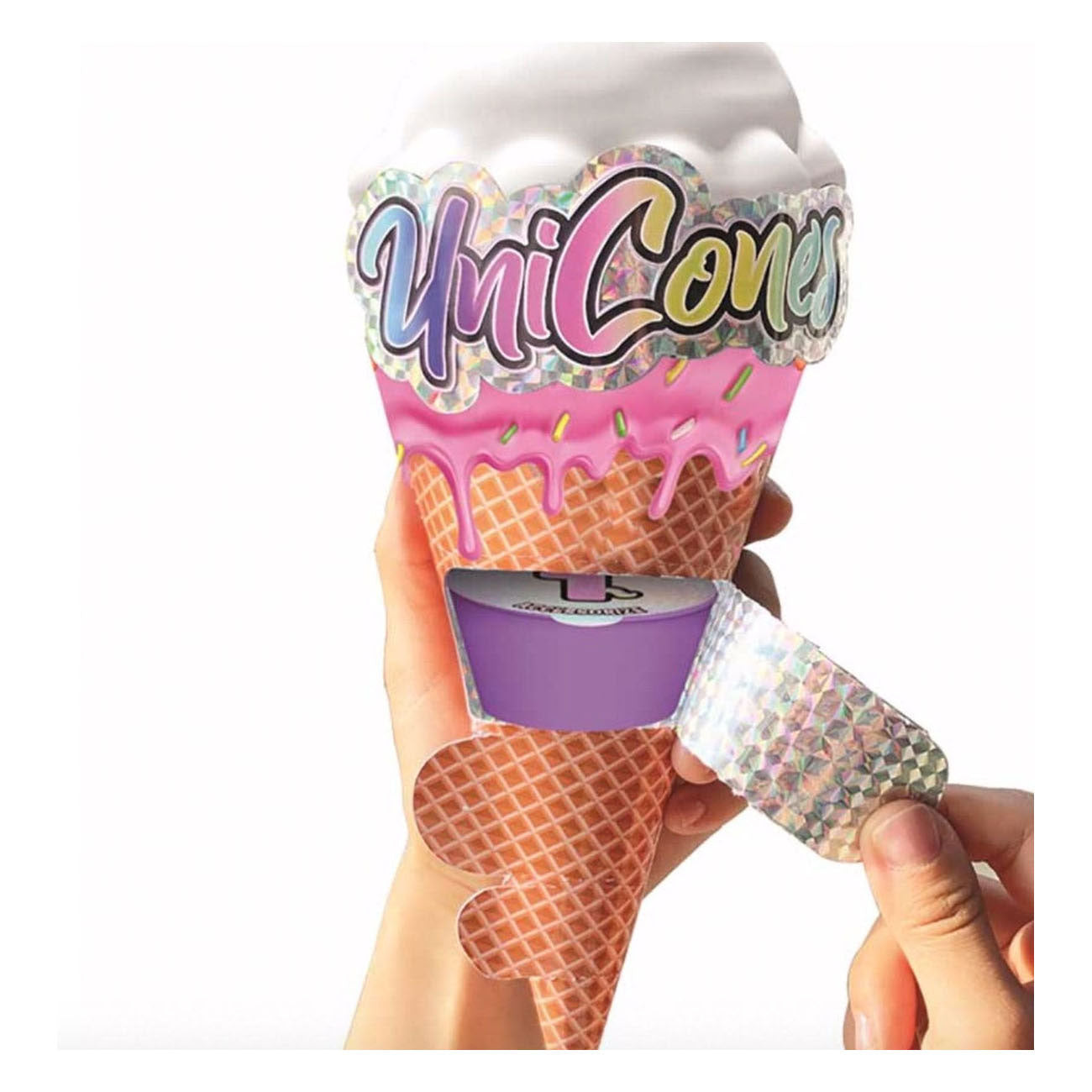 Spectron Unicones -Eis mit gesammelten Spielfiguren