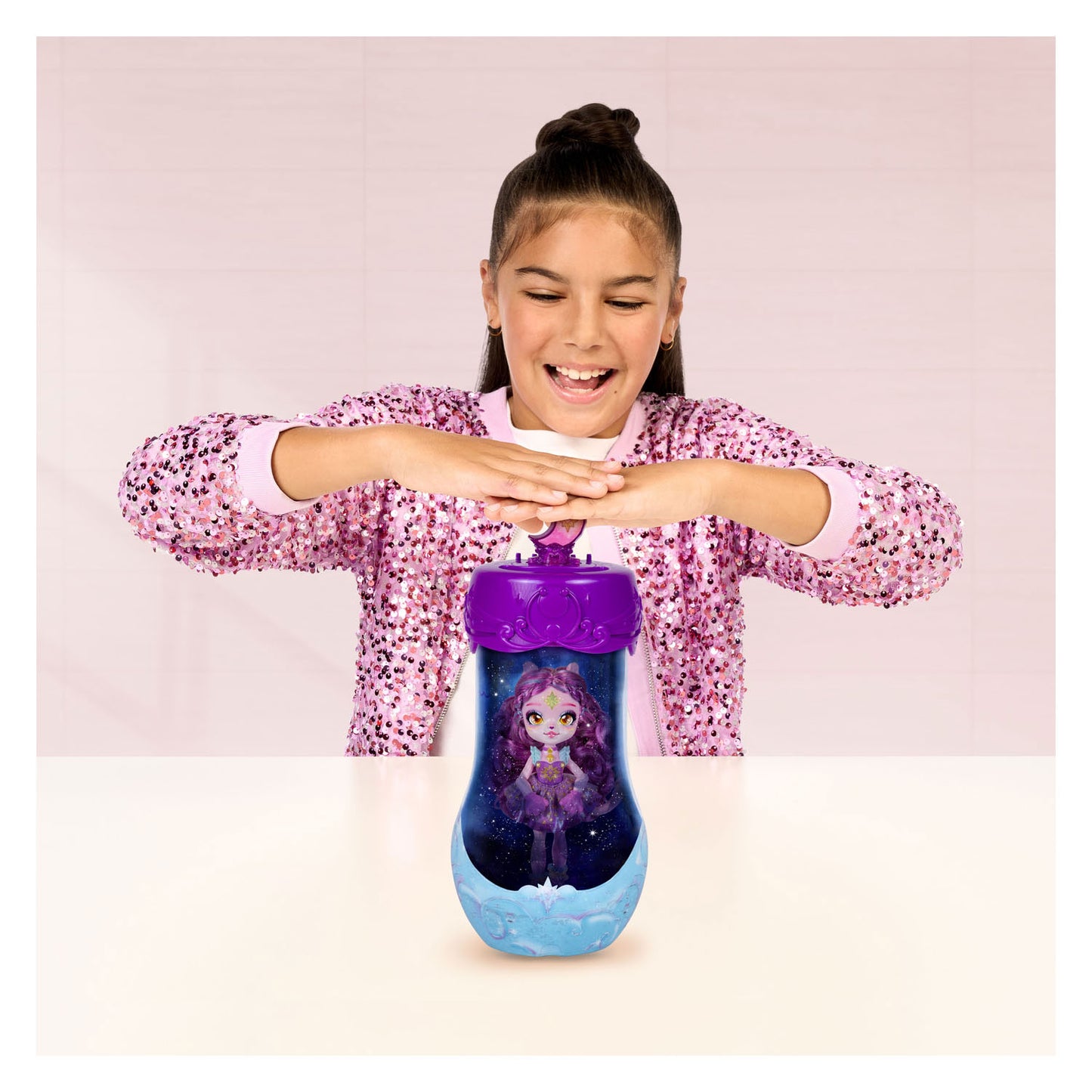 Spectron Mixies Shimmerverse -Pixlinge zeigen Pop Catlyn