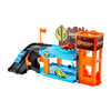 Disney Cars Garage Glow Racer mit 3 Autos