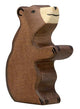 Holztiger Braunbär, klein, sitzend.