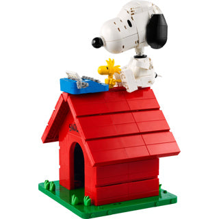Lego-Ideen 21368 Peanuts: Snoopys Hundehütte