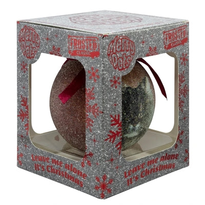 Viele Geschenke Weihnachtskugel gefrostet graue Katze rot