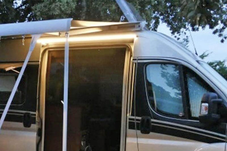 Viganella 180 Cob LED-Türleuchte und Regenrinne Bus Camper Crafter Man Sprinter – ECE R10