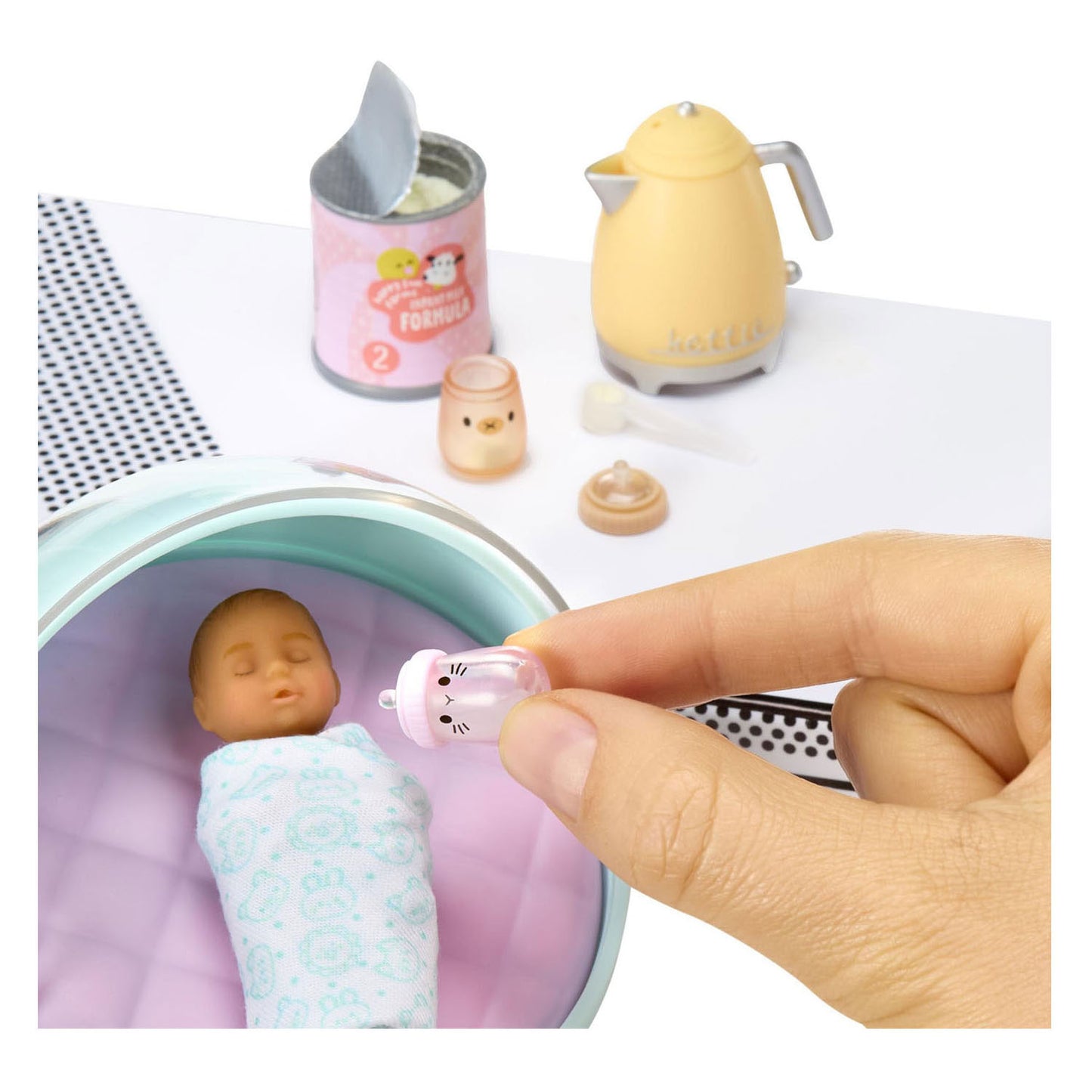 Miniverse™ Make it Mini Real Baby™ Bastelset – Herstellung von Miniaturen