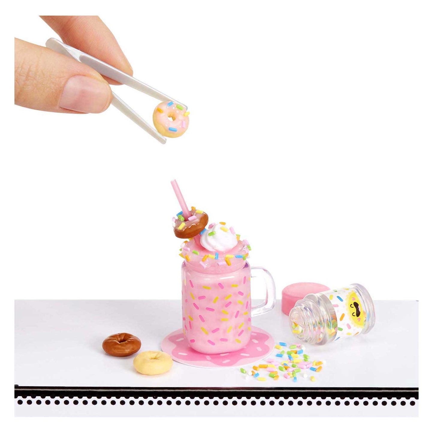Mga Entertainment macht es zu Mini-Food-Dinner-Serie 4a