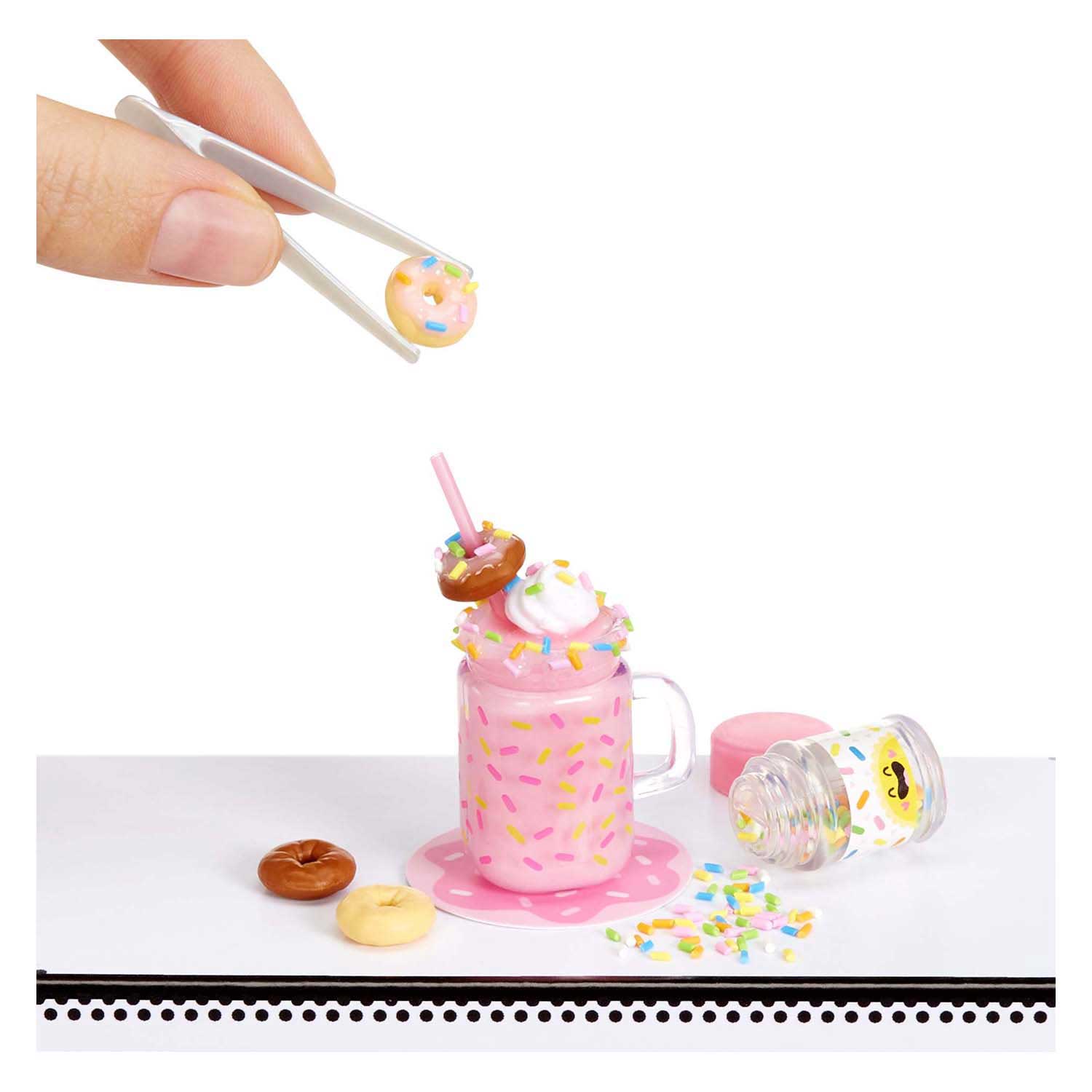 Mga Entertainment macht es zu Mini-Food-Dinner-Serie 4a