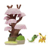 Jazwares Pokémon Environment Figurenset – Caterpie Pikachu