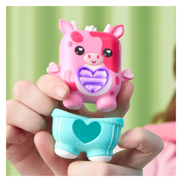 Hasbro Nanomals Mootilda, die rosa Kuh