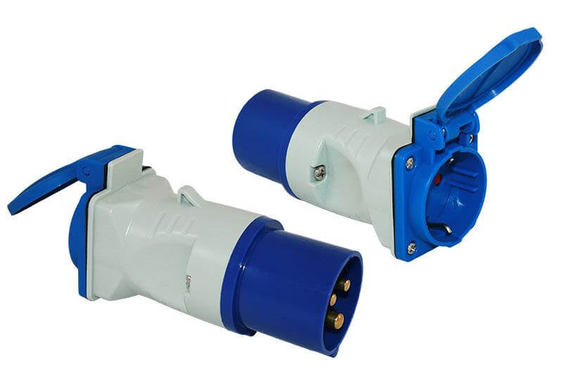 Adapter CEE-Stecker und Schuko-Steckdose