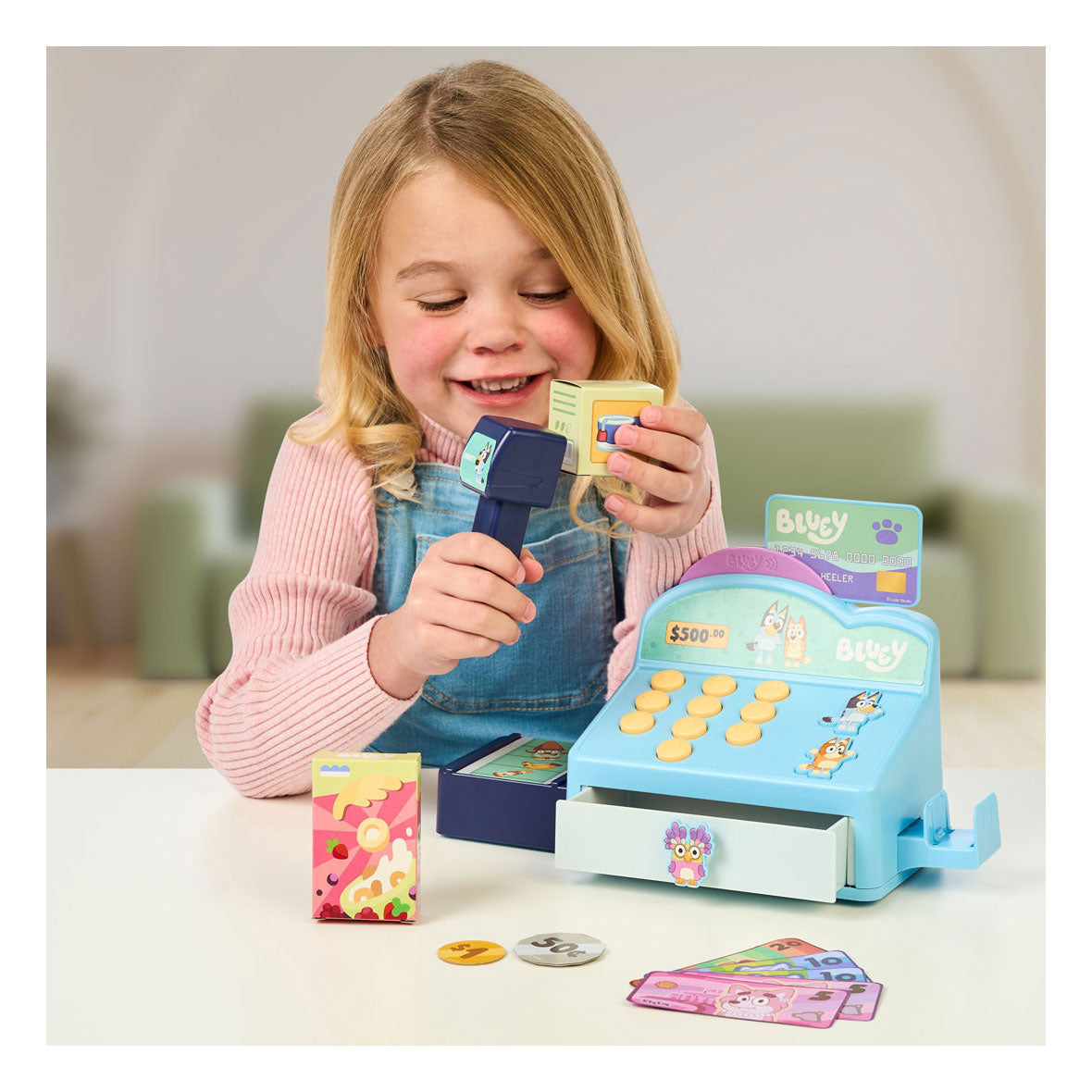 Blaue Spielzeugkasse von Moose Toys