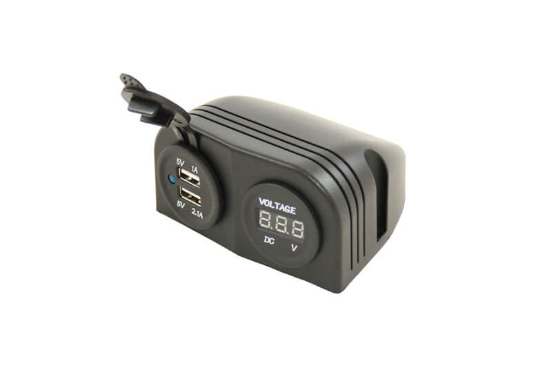 Powerline Digitalvoltmeter 10-30V und 2x USB-A Ladegerät max. 3,1a Ladestrom Aufputz