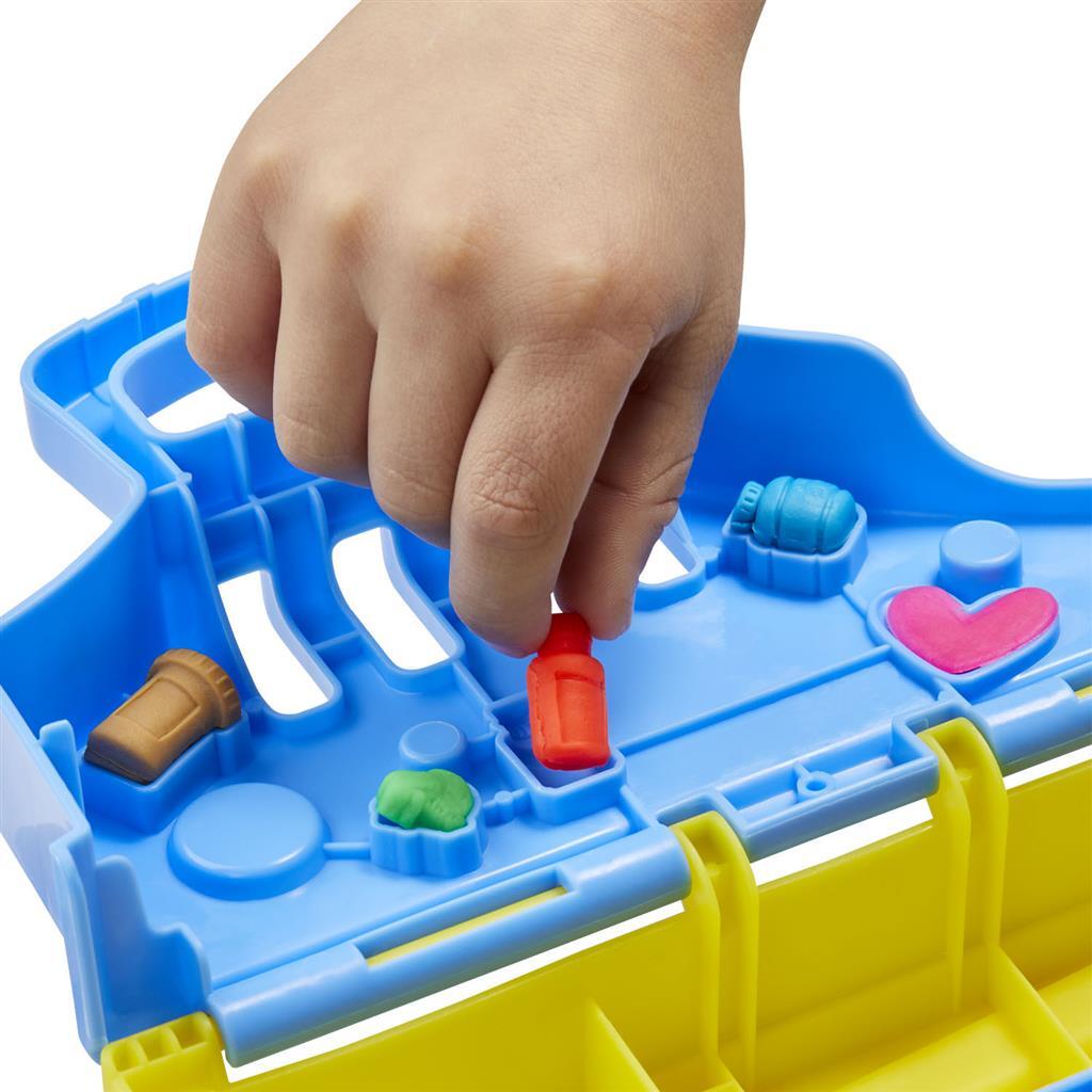 Play -doh Care n Carry VET - Clay Play Set