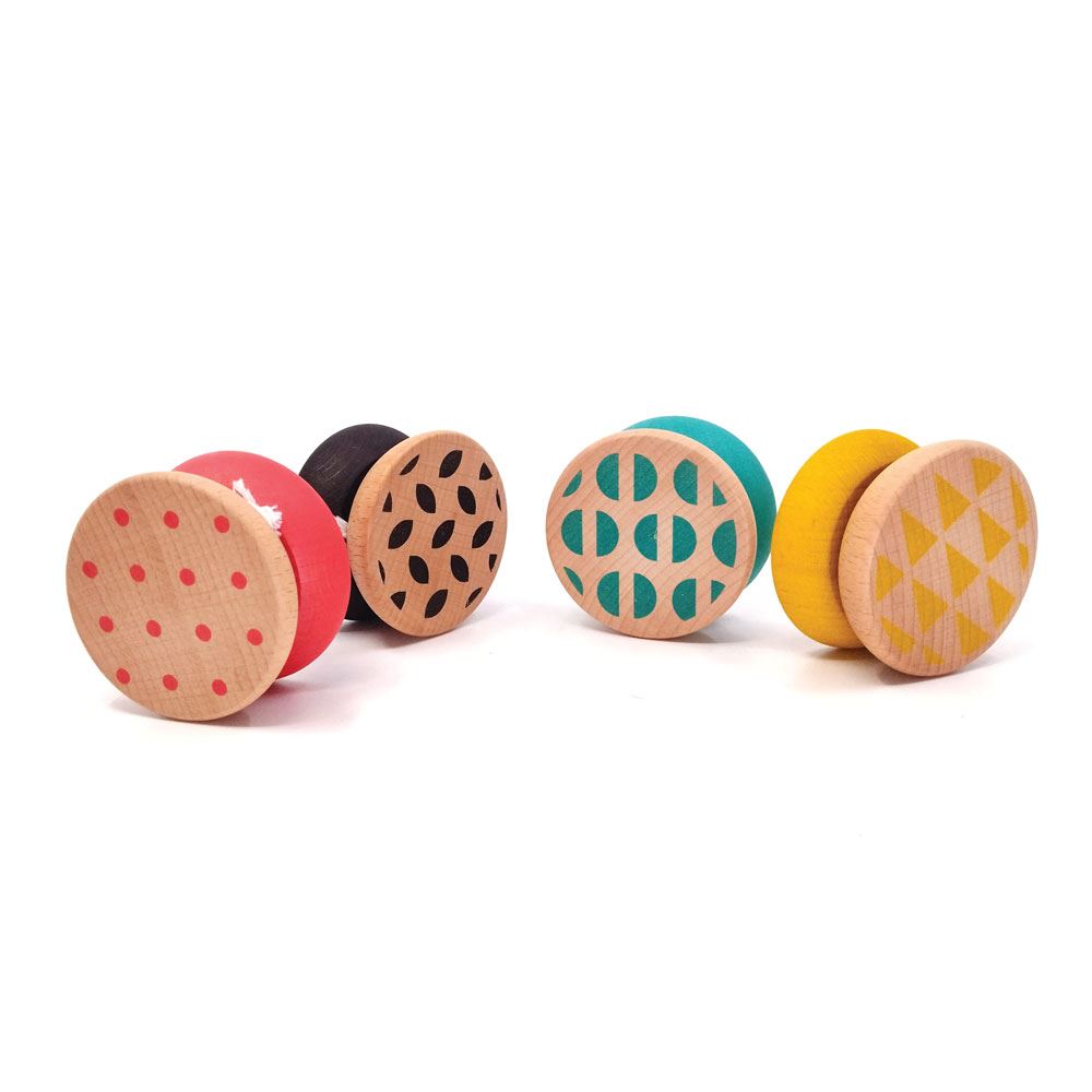 Dsp. Yo-Yos aus Holz. geom. 4 Arsch 6+