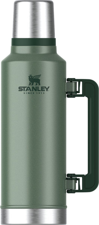 Stanley Classic Legendary Thermoskanne 1,9 l – hält 45 Stunden warm, 2 Tage kalt – spülmaschinenfest – Thermoskanne aus Edelstahl – auslaufsicher – Hammerschlaggrün