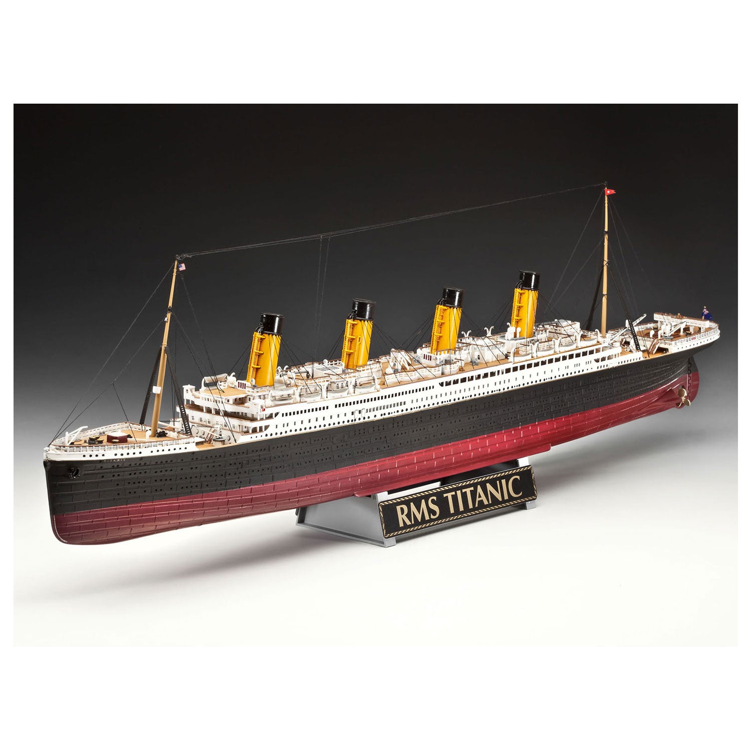 Revell Geschenkset 100 Jahre Titanic