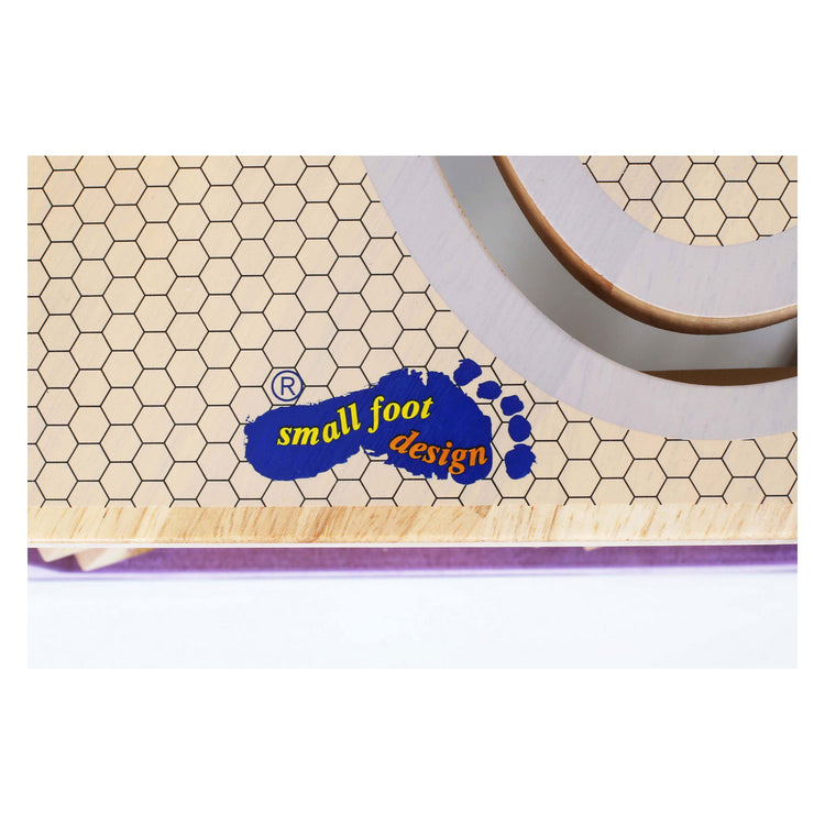 Kleine Fußhölzernaktivitäten Cubus und Motorrie Spiral Expedition