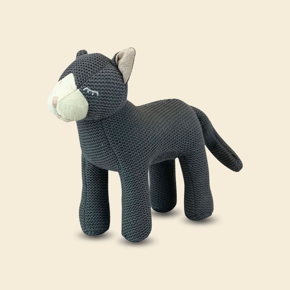 Egmont umarmt Emma, ​​​​die Katze. 15 cm. 0+