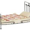 Egmont Puppenbett aus Metall mit Matratze, Kissen