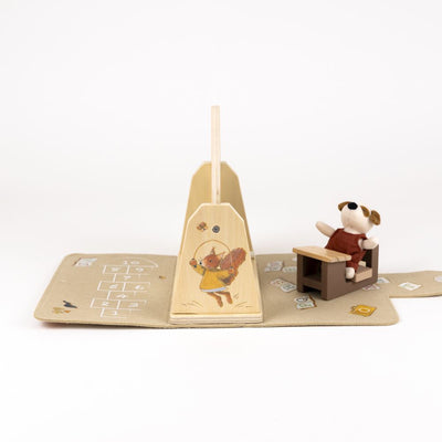 Mini-Freunde der Egmont-Schule. 23x21x10 cm