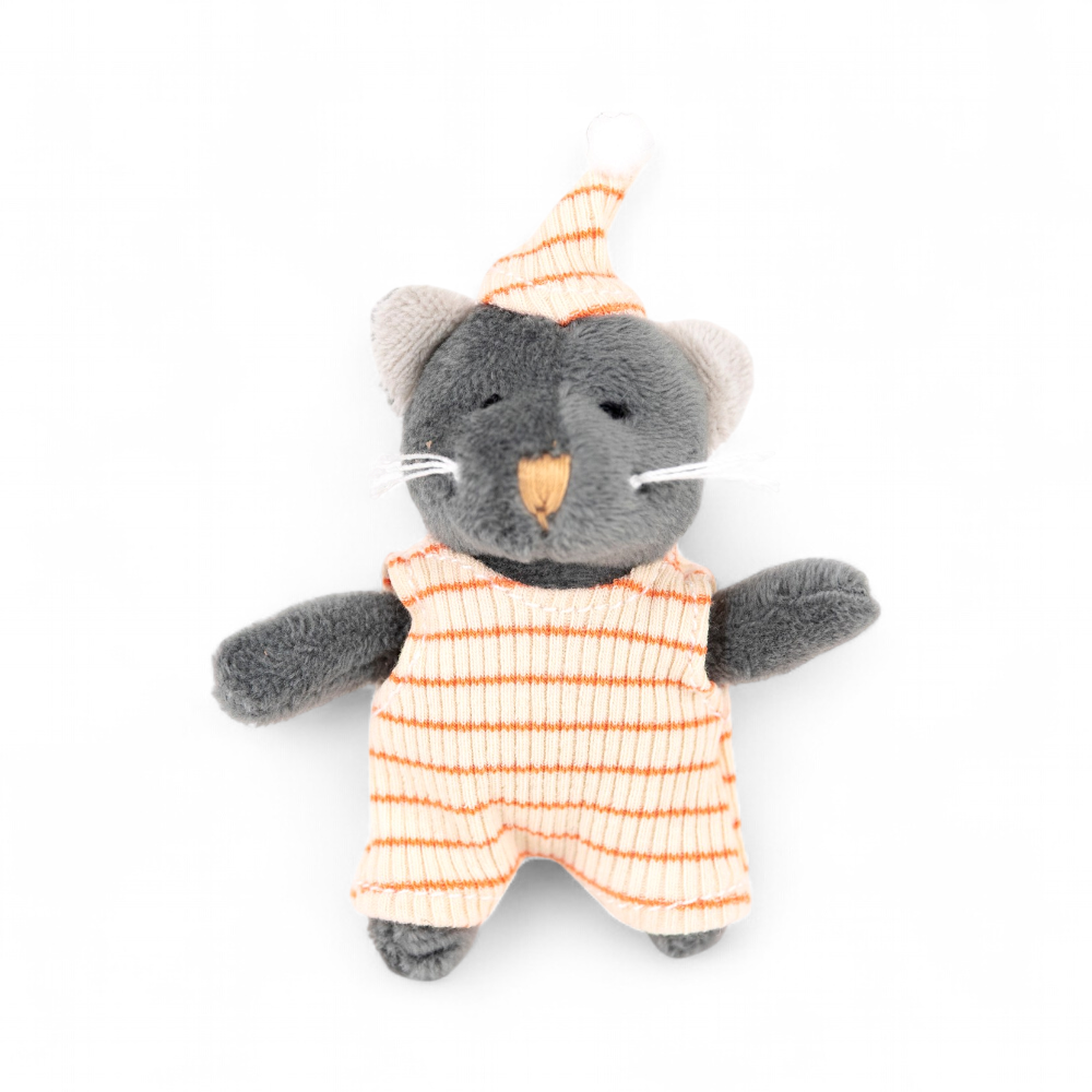 Egmont umarmt Malo, die Katze. 9 cm. 0+