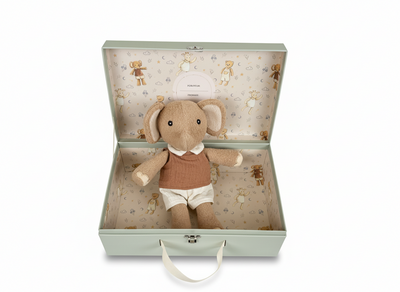 Kuscheliger Elefant, die Ollie-Geschenkbox.