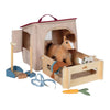 Small Foot - Pferdespielset mit Stall und Zubehör in Tasche