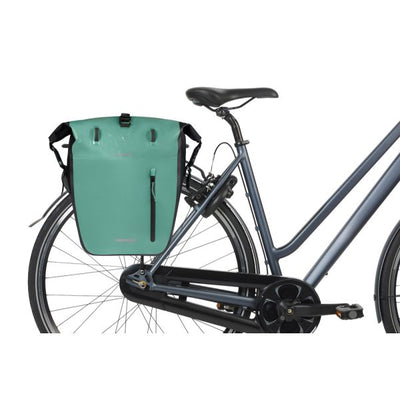 Basil einzelne Fahrradtasche Rivo L Tarppaulin Mik 25-31l 14 x 28 x 43 cm – grün schwarz
