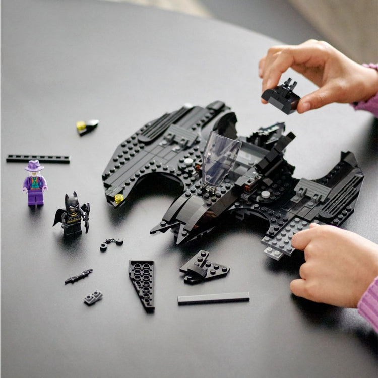 LEGO Super Hero 76265 Batwing gegen The Joker