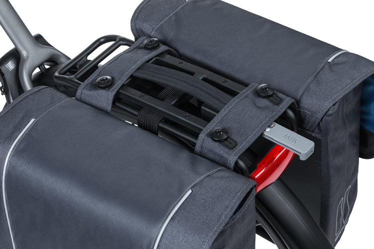 Basil Sport Design Doppel-Fahrradtasche - Anthrazit - Elektrofahrrad - Unisex - Reflektierend