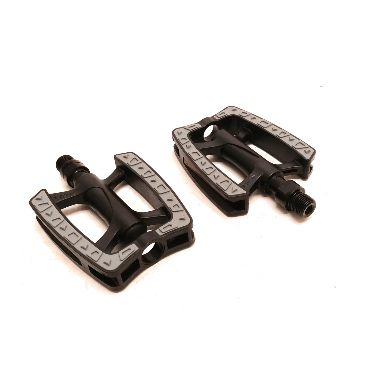 Falkx Xero Pedals 9 16. Plastikhaus, Antischlusine, schwarz.